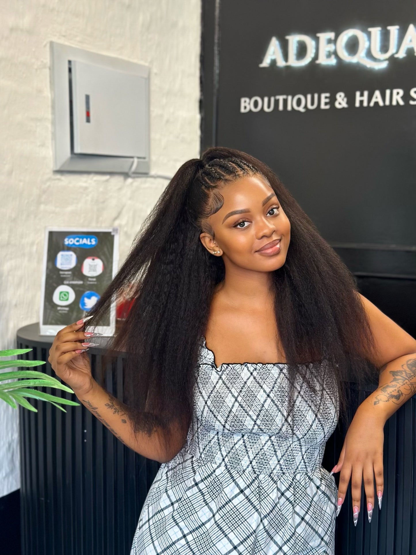 24” Kinky Straight frontal Unit